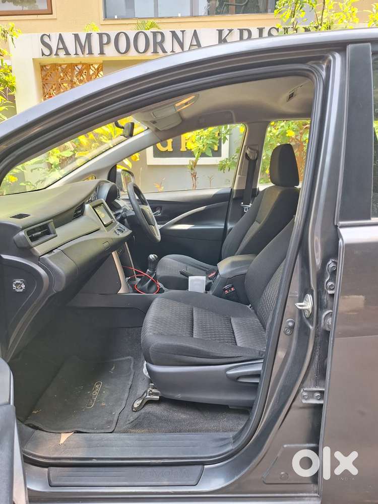 Toyota Innova Crysta 2.4 G Mt 8s, 2018, Diesel