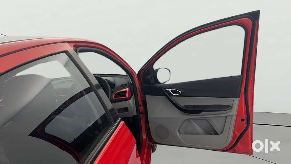 Tata Tiago Xza Plus Dual Tone, 2020, Petrol