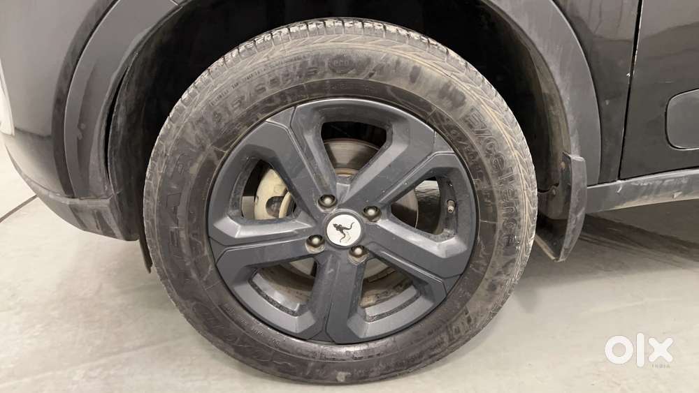 Tata Nexon 1.2 Revotron Xz Plus (l) Dark Edition, 2023, Petrol