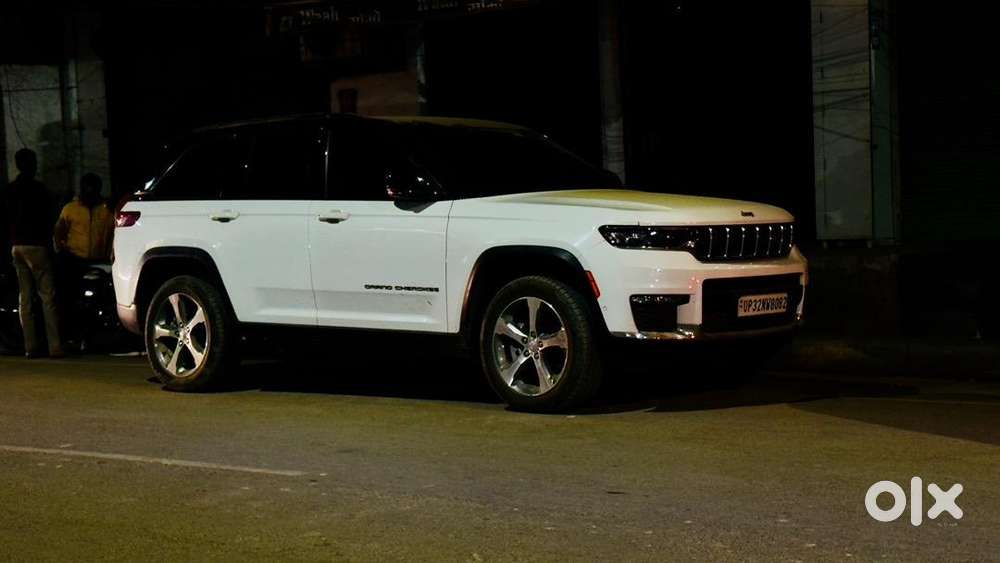Jeep Grand Cherokee 2023 Petrol Well Maintained