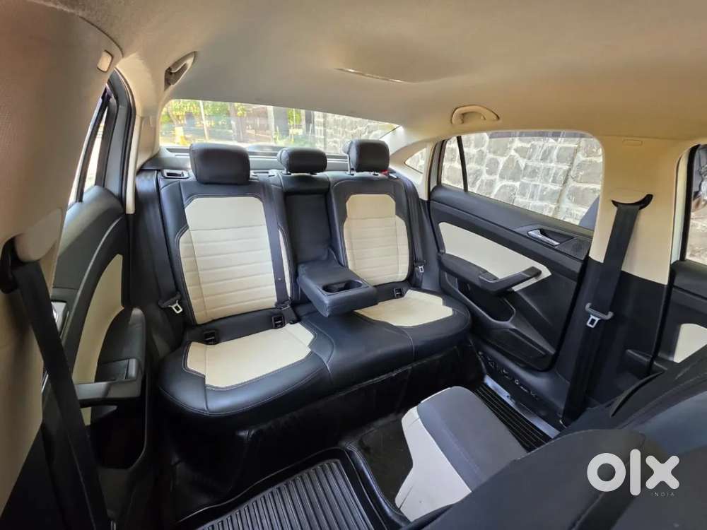 Skoda Slavia Ambition 1.0l Tsi Mt, 2023, Petrol