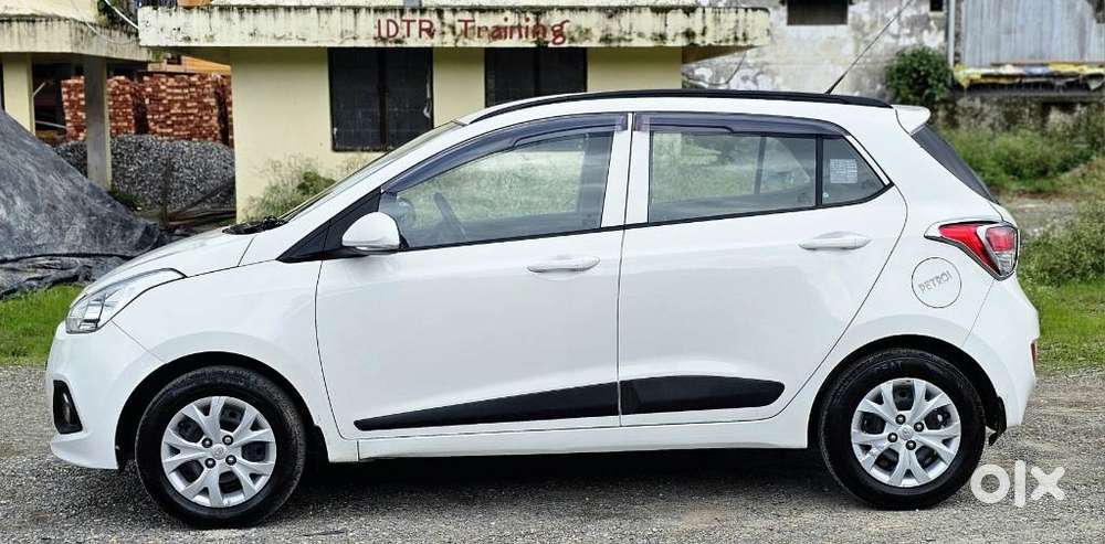 Hyundai Grand I10 Sportz(o) 1.2 Mt, 2016, Petrol