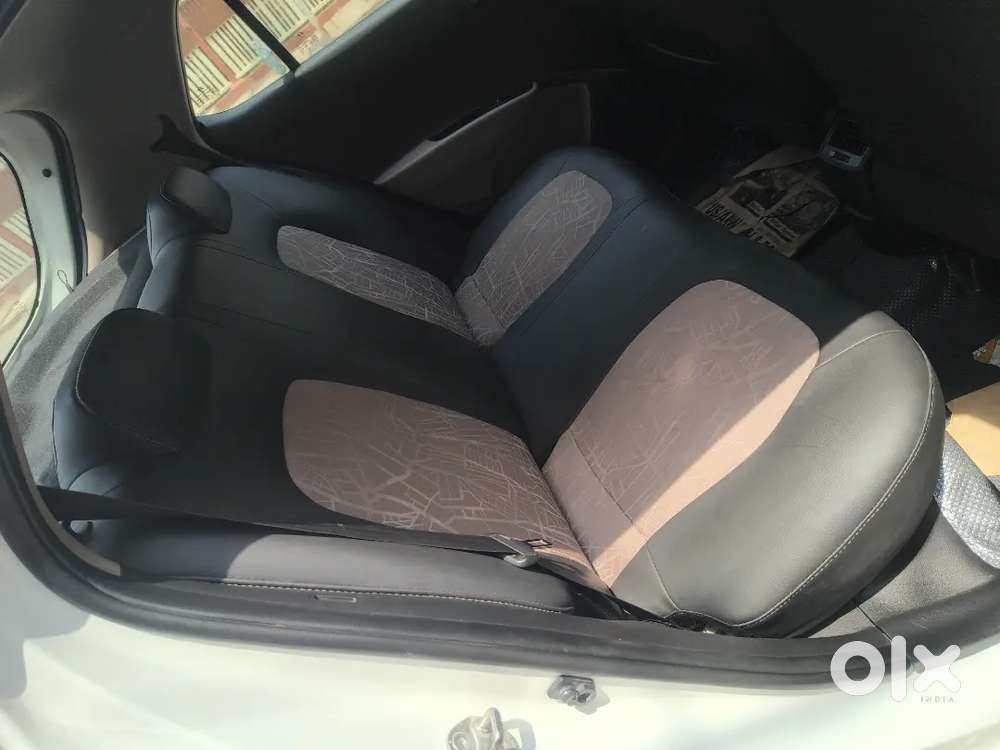 Hyundai Grand I10 2014 Diesel 120000 Km Driven