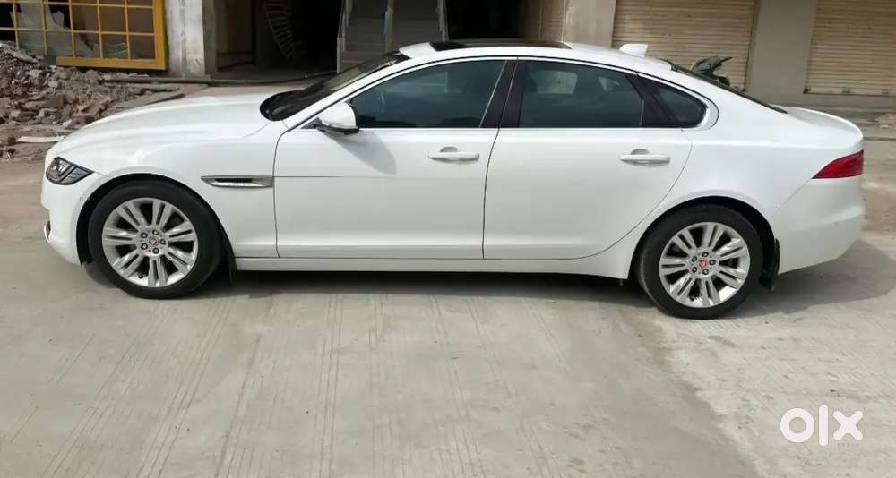 Jaguar Xf 2016 Diesel 55000 Km Driven