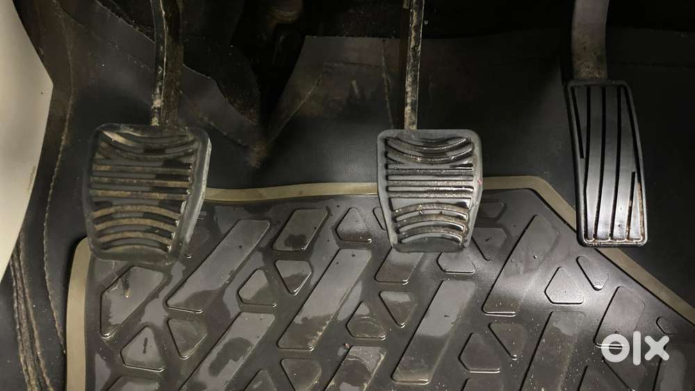 Mahindra Xuv300 W8 Diesel, 2023, Diesel
