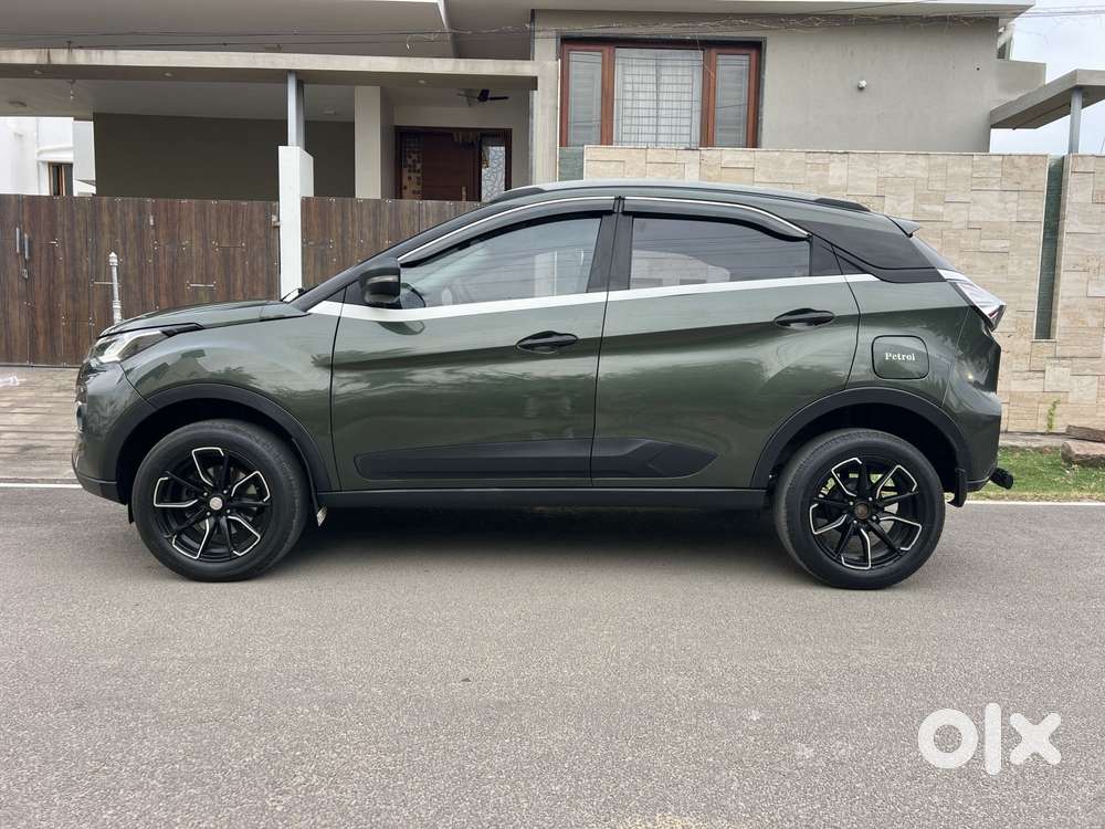 Tata Nexon 1.2 Revotron Xm (s), 2022, Petrol