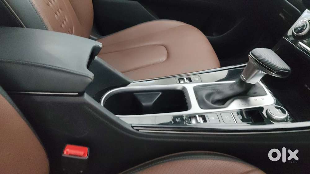 Hyundai Alcazar 1.5 Signature (o) Diesel At 7 Str, 2024, Petrol