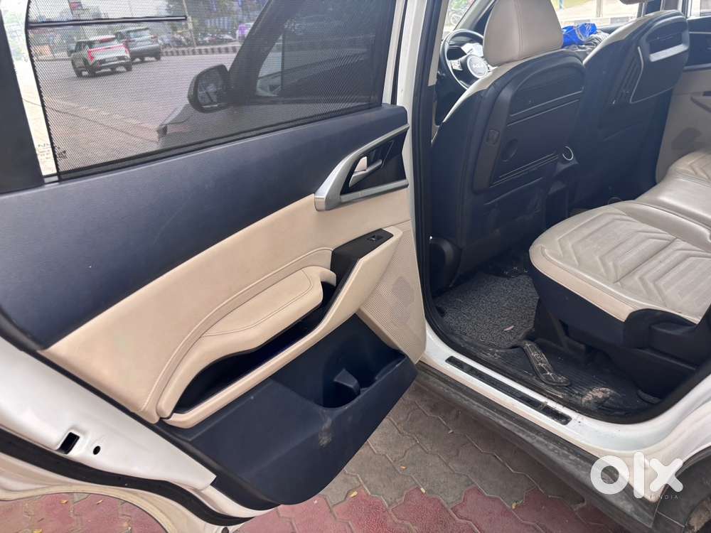 Kia Carens 2023 Petrol
