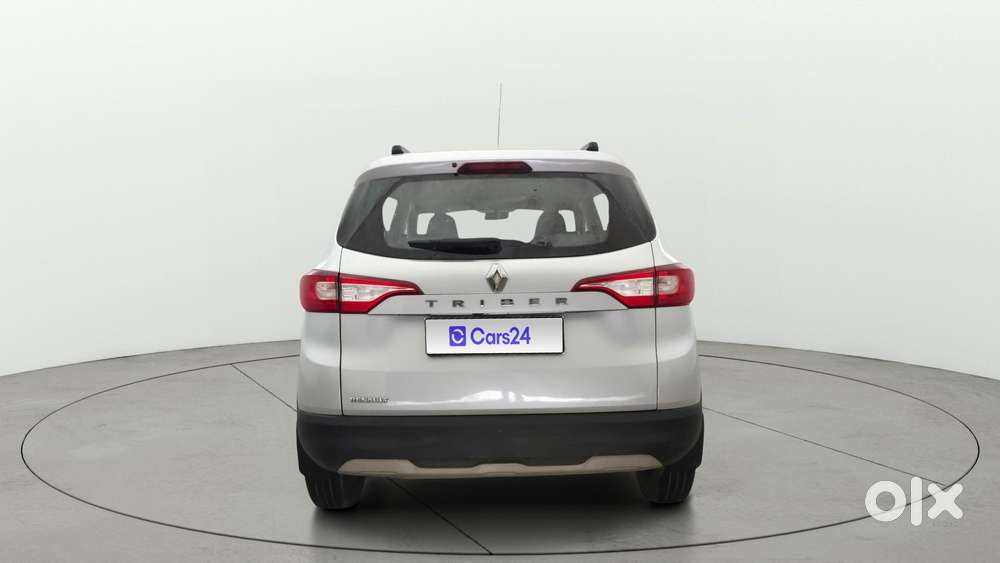 Renault Triber Rxz, 2022, Petrol