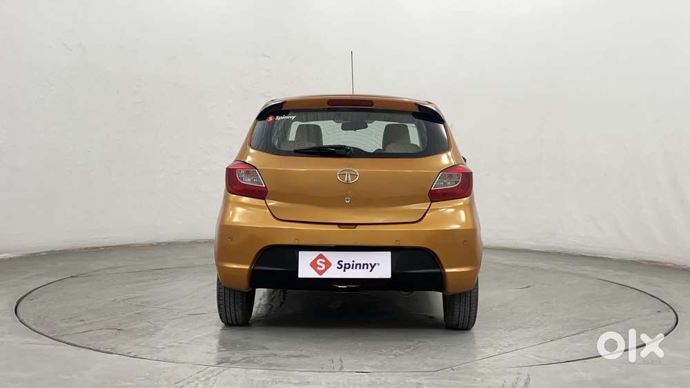 Tata Tiago Xz, 2016, Petrol