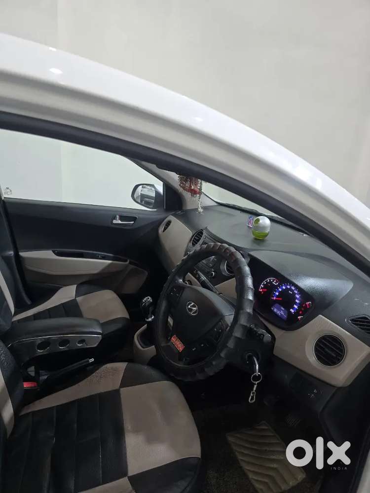 Hyundai Xcent Diesel 2016 Variant
