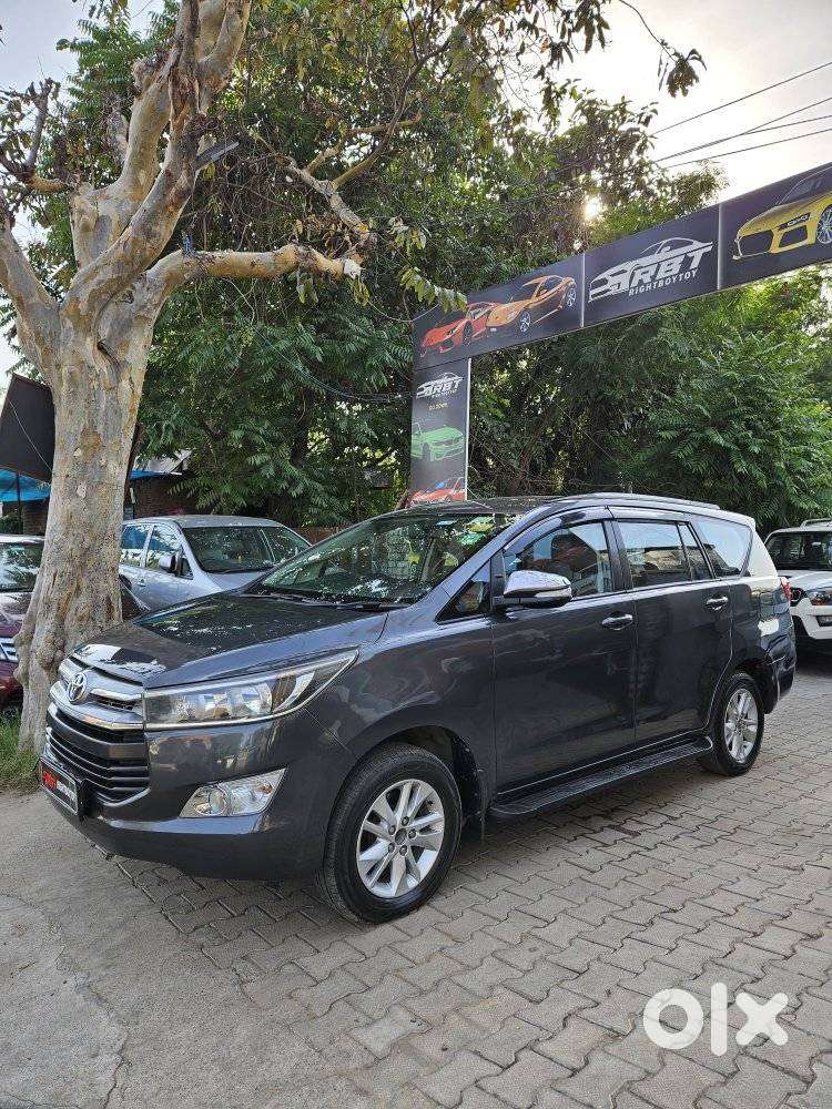 Toyota Innova Crysta 2.8 Gx At, 2017, Diesel