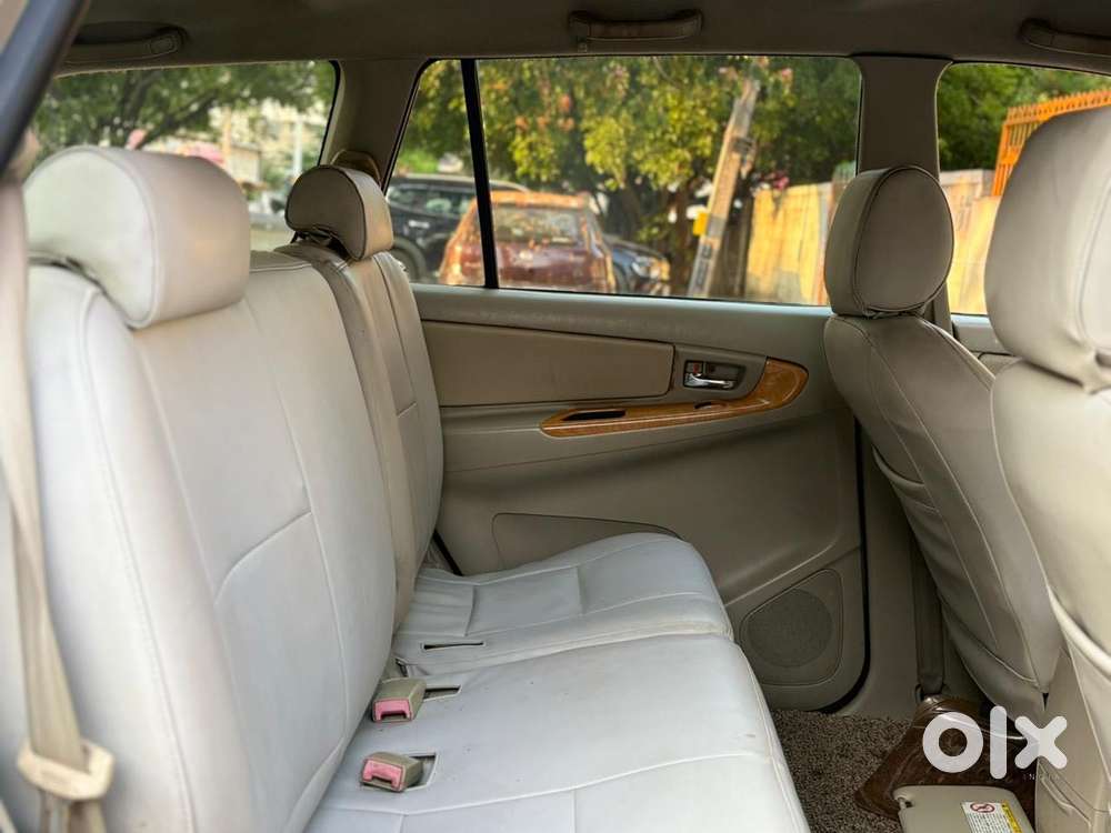 Toyota Innova 2.5 V 7 Str, 2000, Diesel