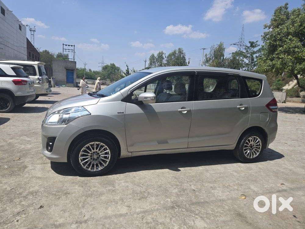 Maruti Suzuki Ertiga 2012-2015 Vdi, 2012, Diesel