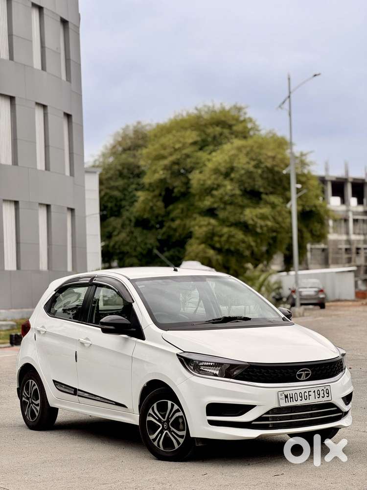 Tata Tiago, 2023, Petrol
