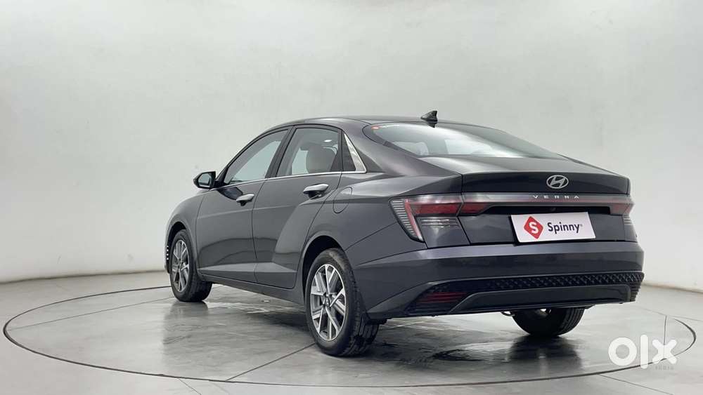 Hyundai Verna 1.5 Sx (o) Vtvt, 2023, Petrol
