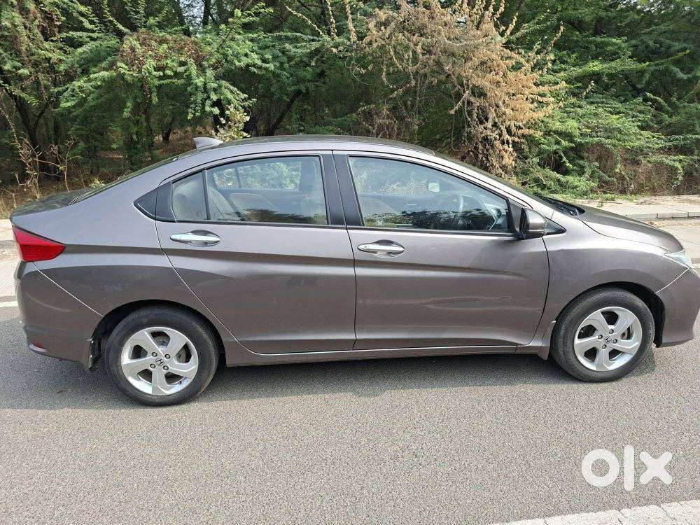 Honda City 1.5 V 4th Gen I-vtec Mt, 2016, Petrol