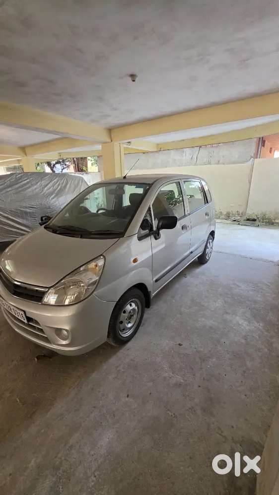 Maruti Suzuki Zen Estilo 2010