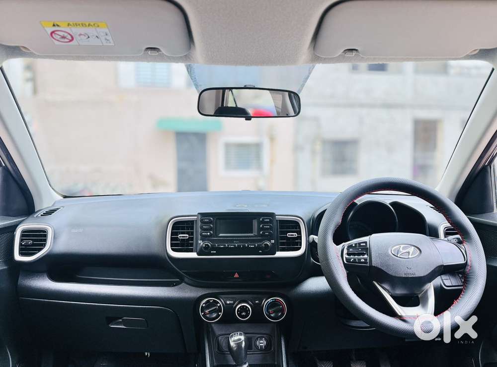 Hyundai Venue S(o) Knight Edition Mt, 2020, Petrol