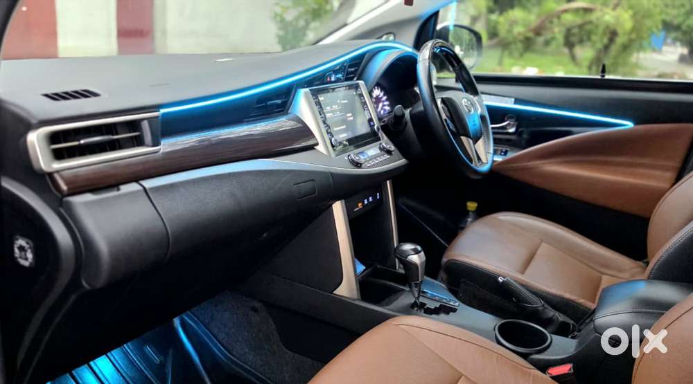 Toyota Innova Crysta 2.8z Automatic, 2022, Diesel