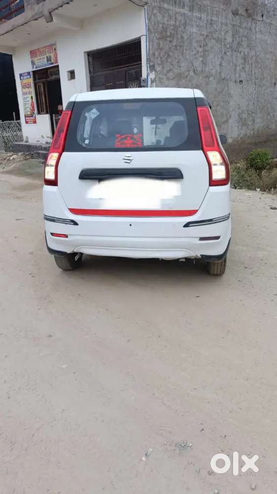 Driver Nahi Hai Is Liye Sell Kar Rha Hu