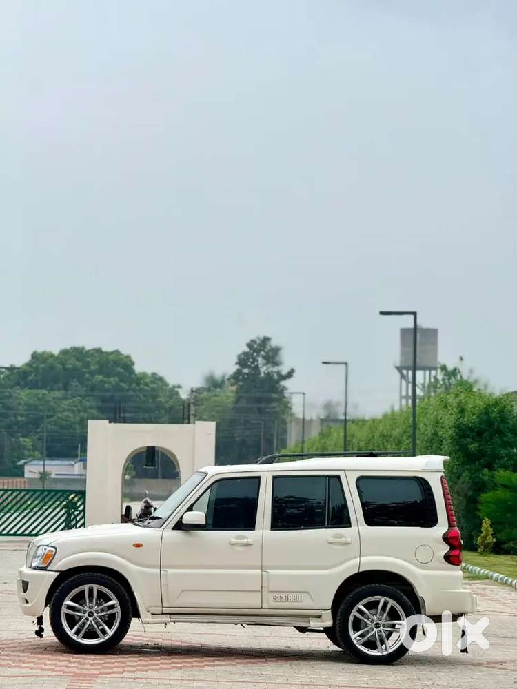 Mahindra Scorpio Classic 2010 Car