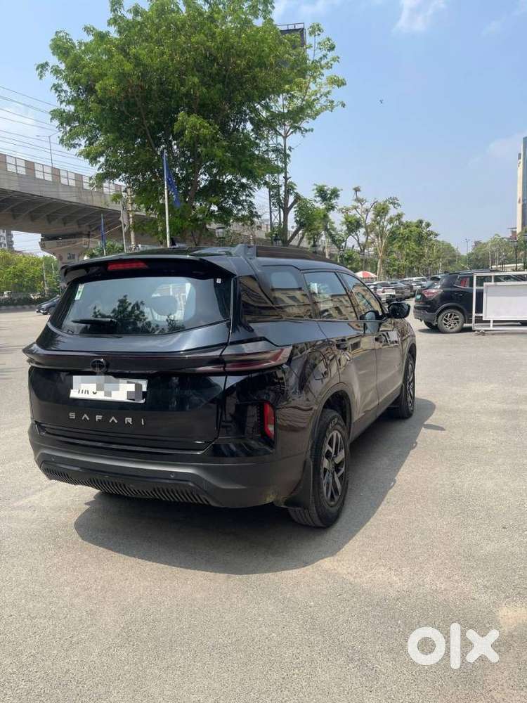 Tata Safari Pure Plus, 2025, Diesel