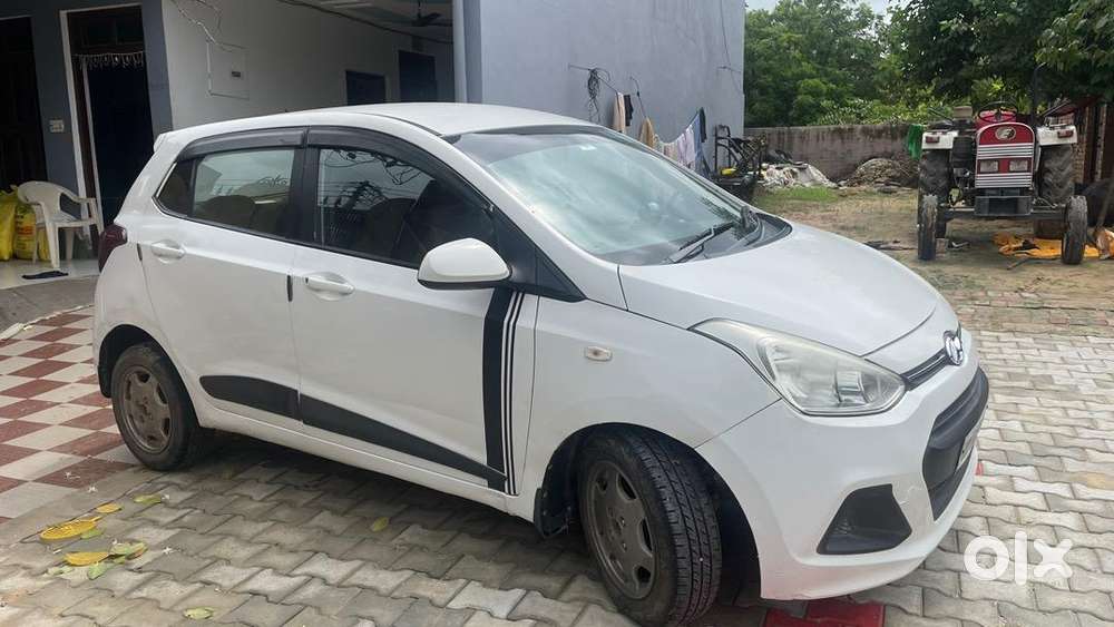 Hyundai Grand I10 2016 Cng & Hybrids Good Condition