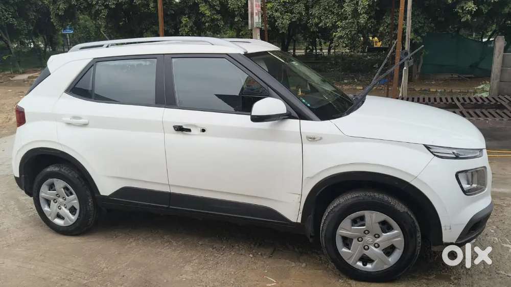 Hyundai Venue S Mt 2022