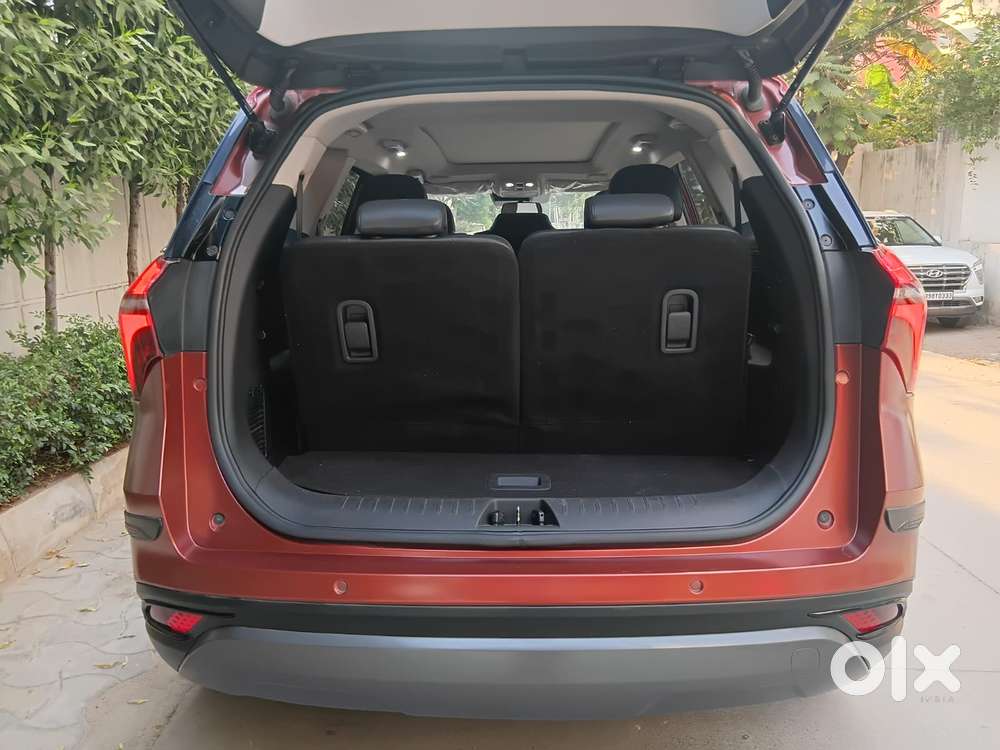 Mahindra Xuv700 2.2 Ax 7 Diesel At Luxury Pack Str, 2024, Diesel