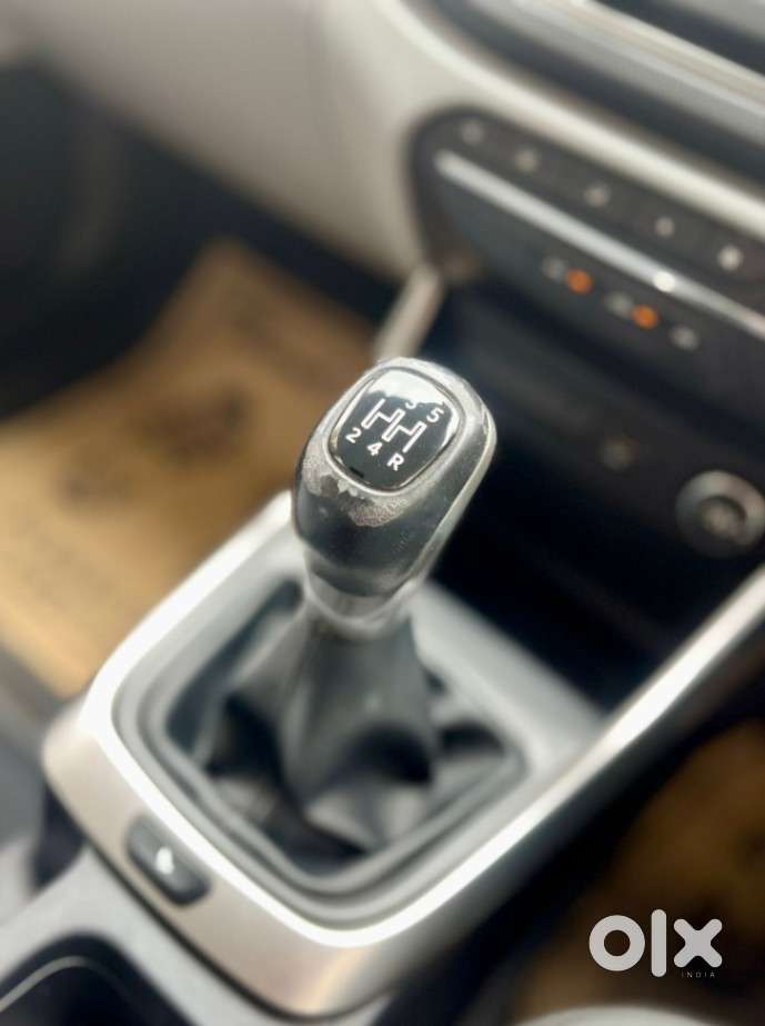 Tata Altroz Xz, 2020, Petrol