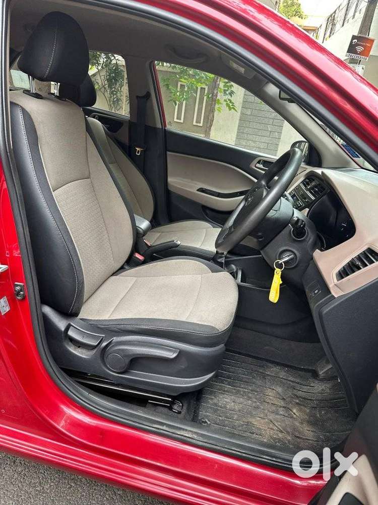 Hyundai Elite I20 Sportz (o) 1.2, 2016, Petrol