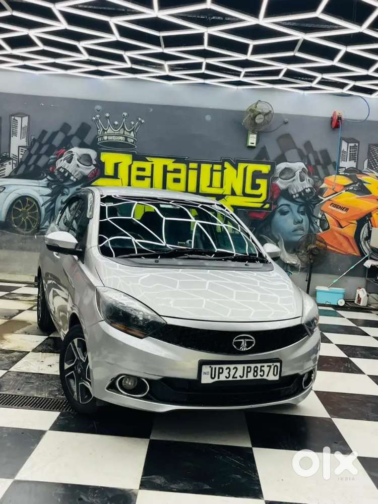 Tata Tigor Petrol 2018 Variant Last Year