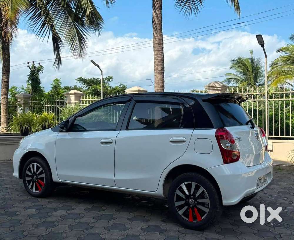 Toyota Etios Liva 1.2 V, 2017, Petrol