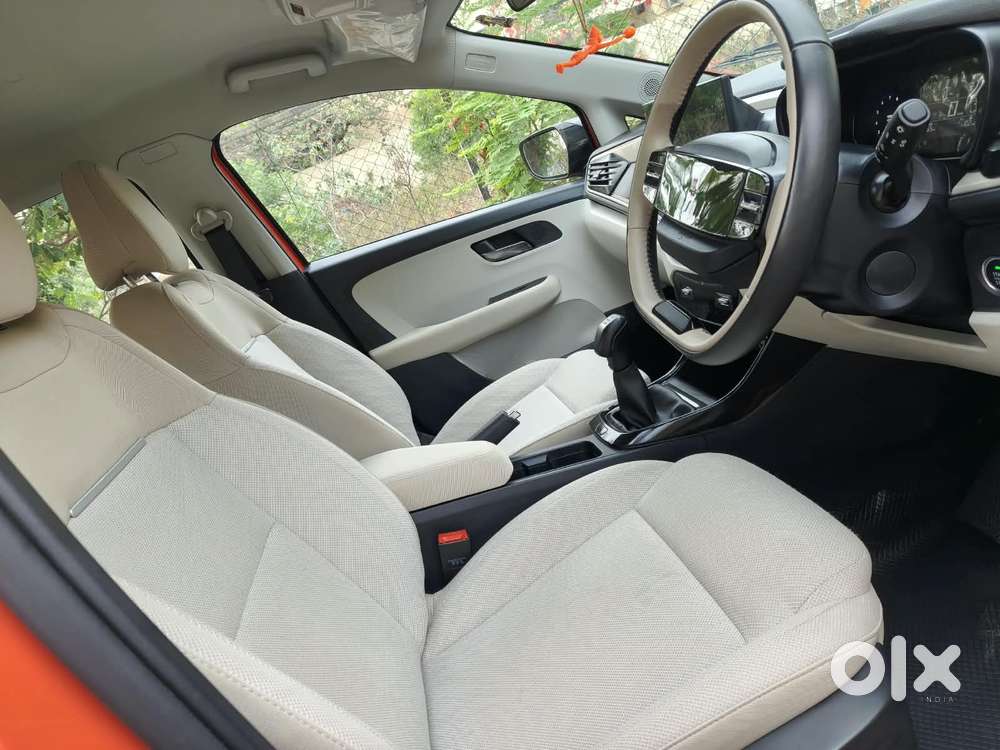 Tata Altroz Creative S, 2025, Petrol