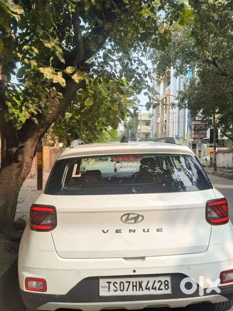 Hyundai Venue 2020 Petrol Automatic