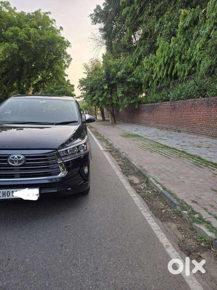 Toyota Innova Crysta Zx 2.4 Diesel 7 Seater, 2021, Diesel
