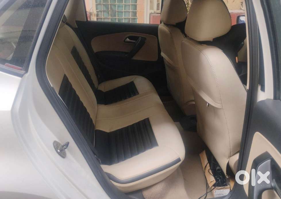 Volkswagen Polo Exquisite 2015