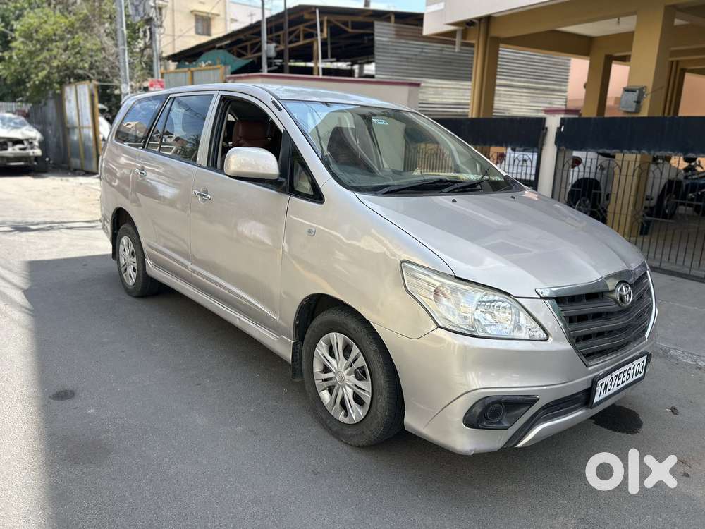 Toyota Innova 2.5 G (diesel) 7 Seater Bs Iv, 2015, Diesel