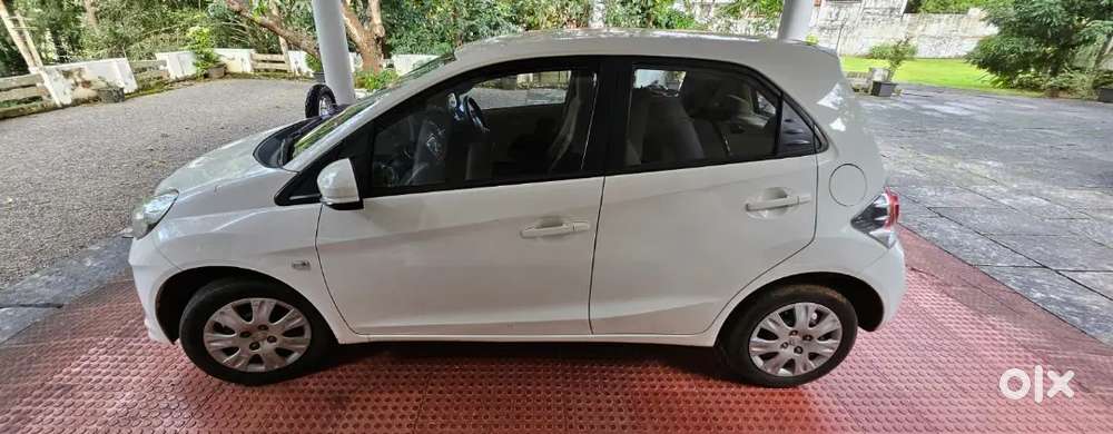 Honda Brio 2015 Petrol Well Maintained