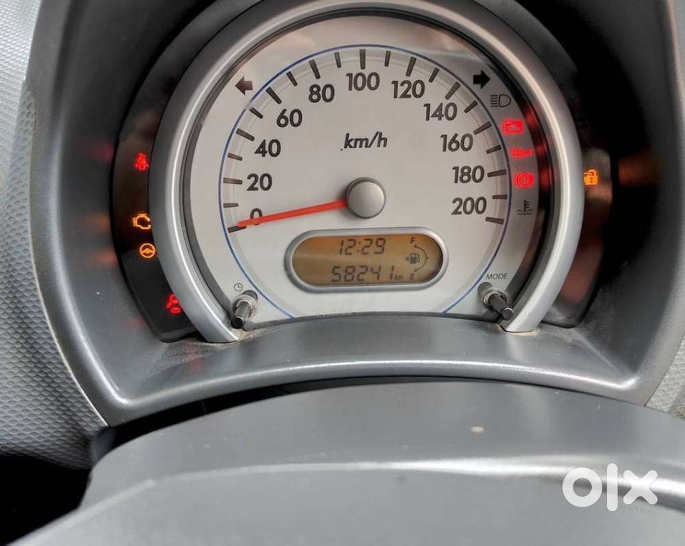 Maruti Suzuki Ritz Genus Vxi, 2010, Petrol
