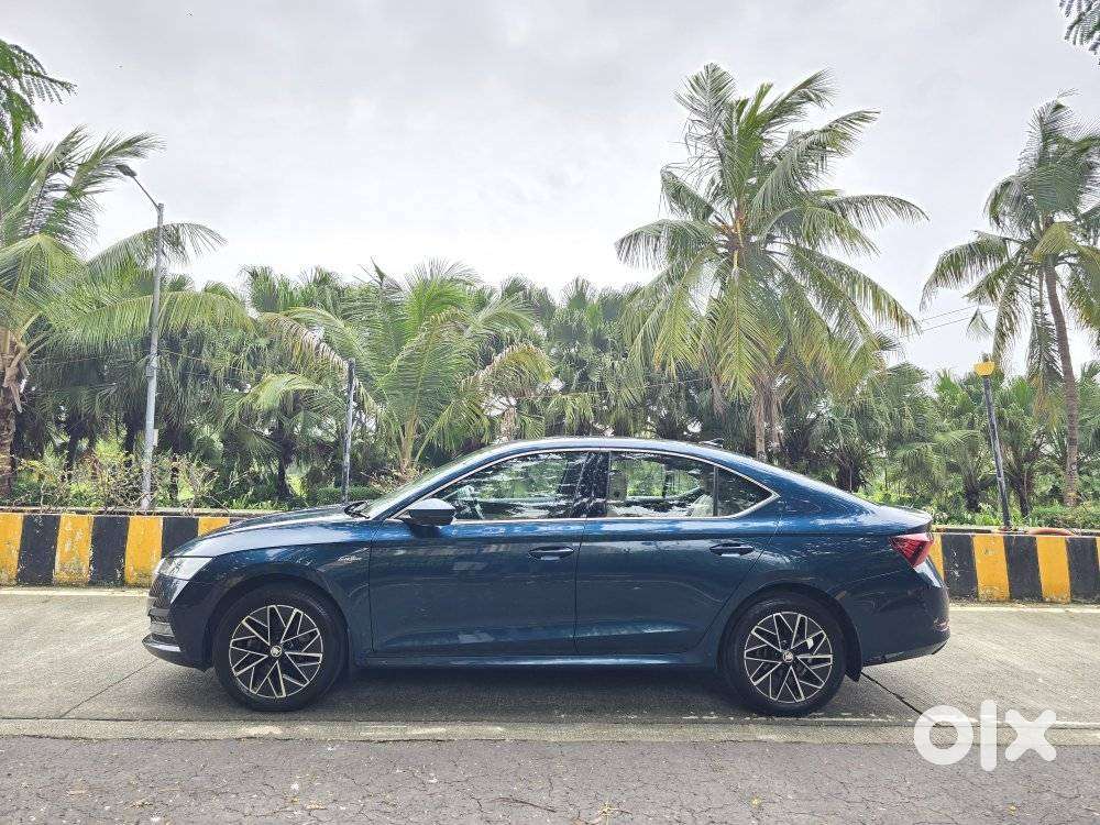 Skoda Octavia 2.0 L K Tsi At, 2022, Petrol