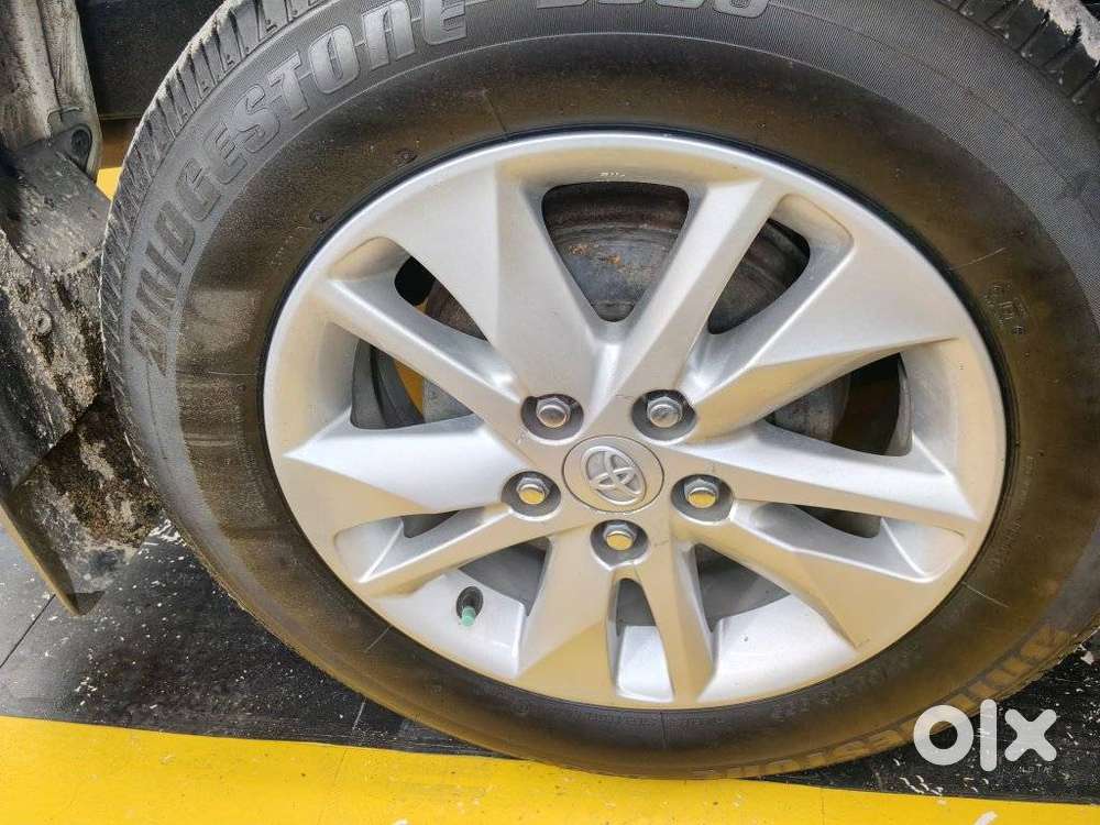 Toyota Innova Crysta 2.4 G Mt 8s, 2024, Diesel