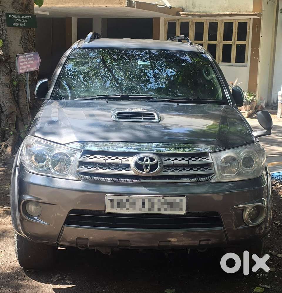 Toyota Fortuner 3.0 4x4 Manual, 2010, Diesel