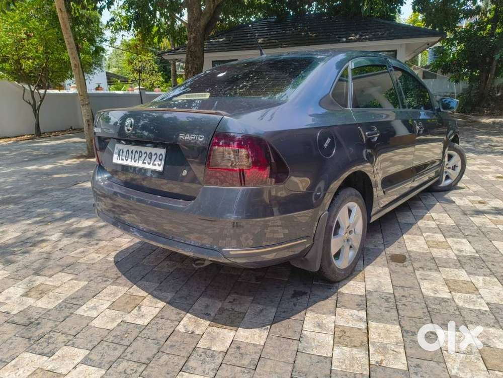 Skoda Rapid 1.0 Ambition Tsi, 2018, Petrol