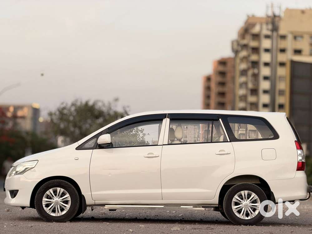 Toyota Innova 2.5 G (diesel) 7 Seater, 2015, Diesel