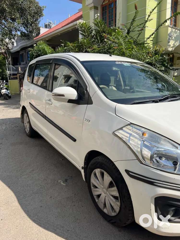 Maruti Suzuki Ertiga 2016 Model Vxi/ Slightly Negotiable