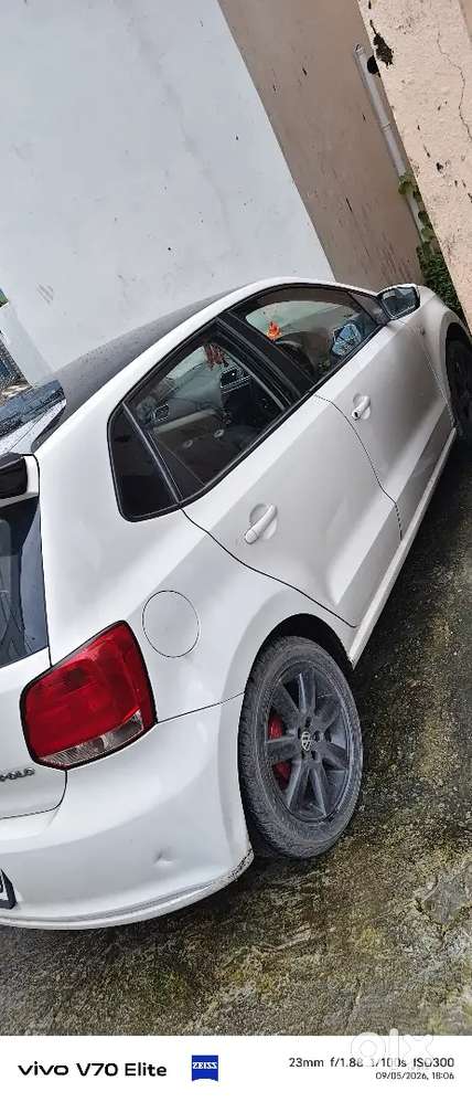 Volkswagen Polo Petrol Manual 2012