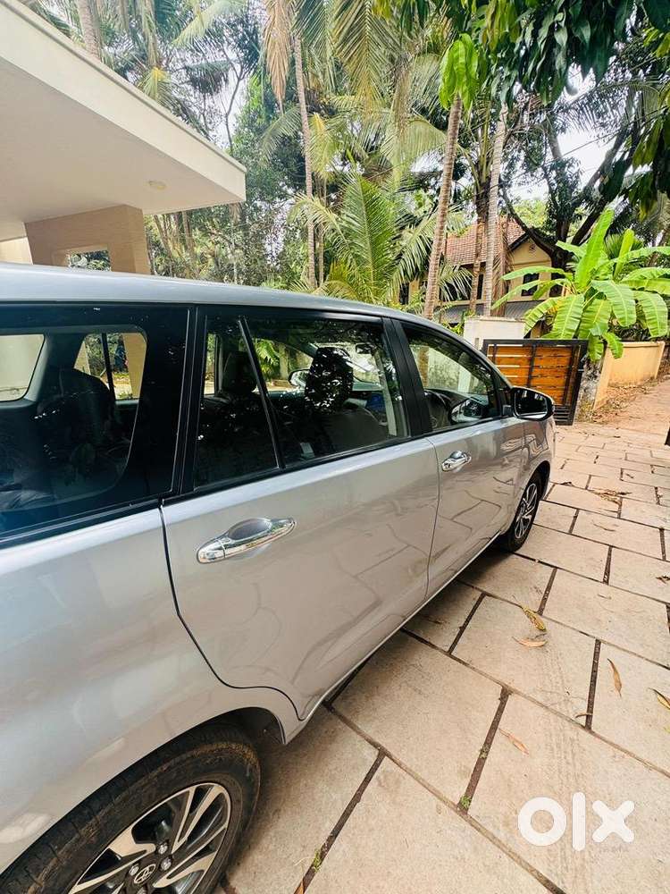 Toyota Innova Crysta 2022 Diesel Well Maintained