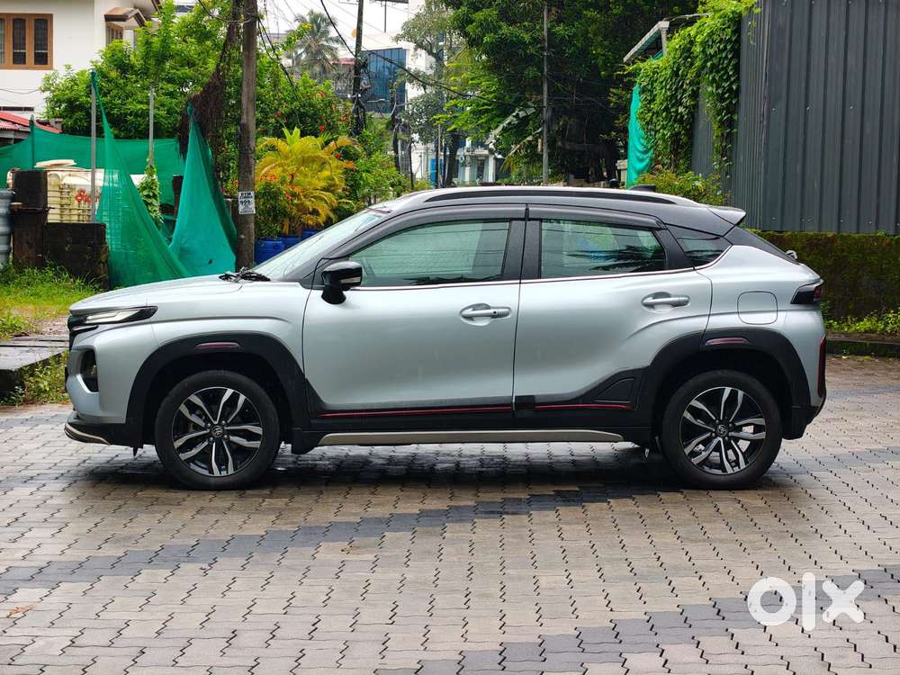 Toyota Urban Cruiser Taisor V 1.0 Petrol At, 2025, Petrol